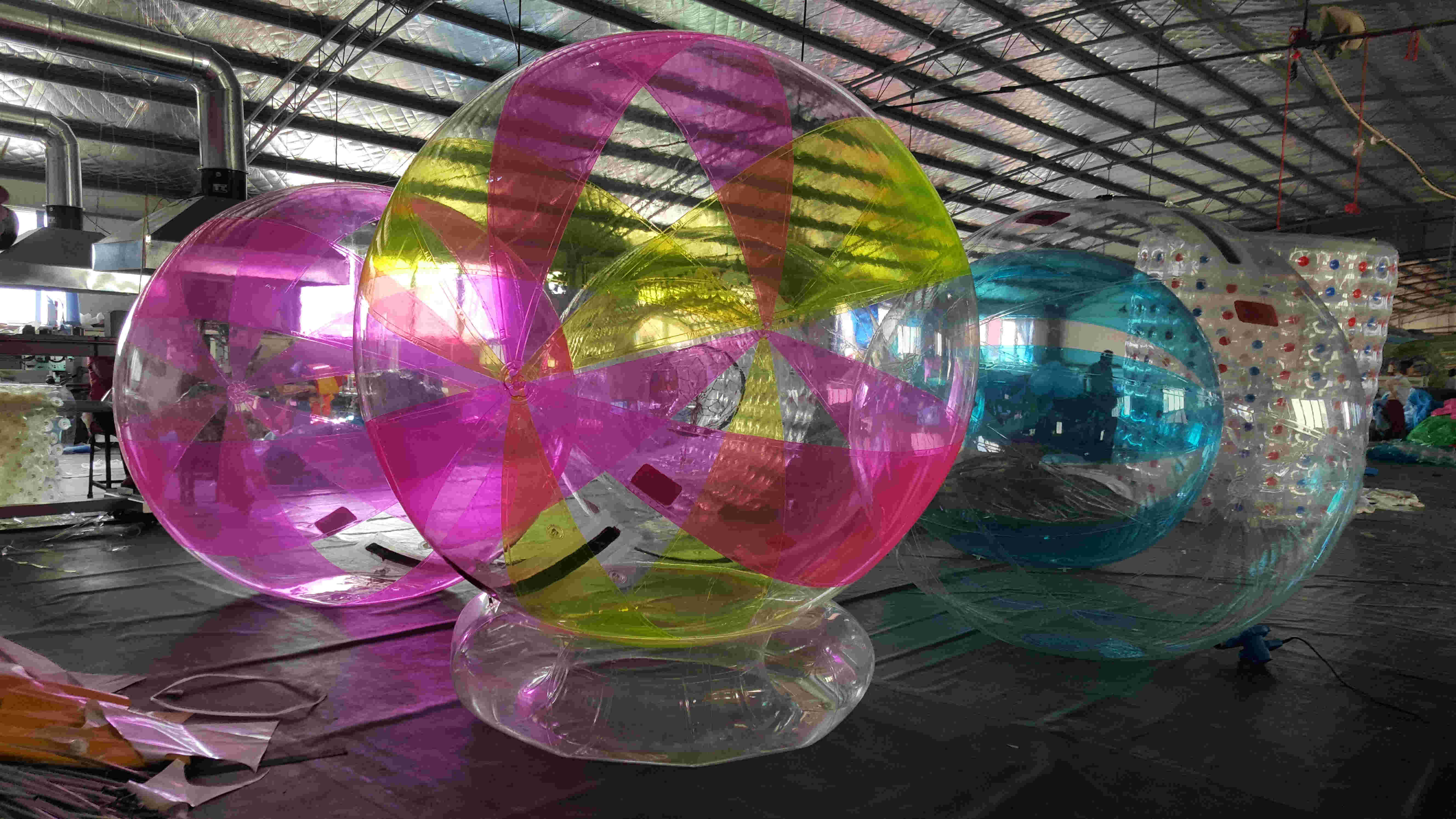 化州景区采购水上步行球